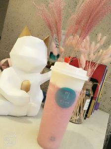 很多人选择品牌奶茶加盟，新作的茶品牌怎么